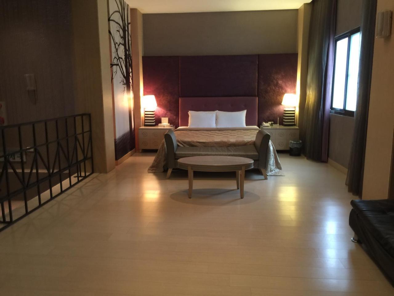 Li-Gin Motel Chiayi Exterior foto